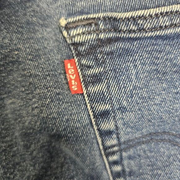 Levis Jeans Men 36x32 Blue 501 Denim Medium Wash Button Fly Straight Leg Casual - Picture 9 of 9